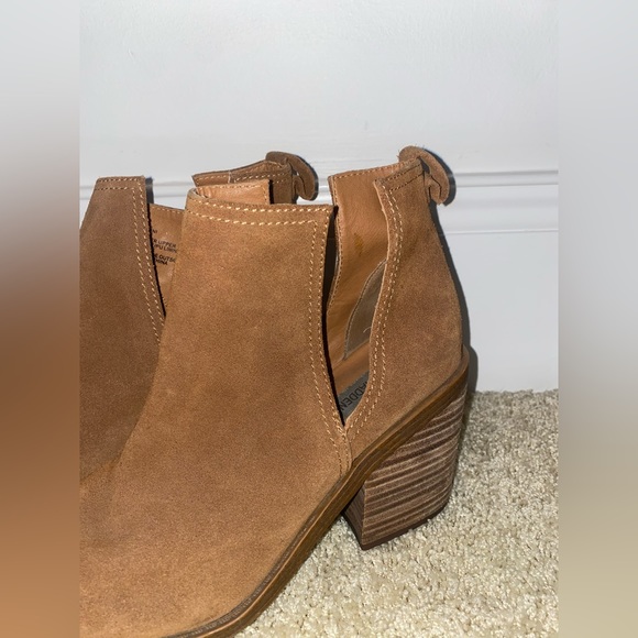 Steve Madden Sharini Chestnut Suede Leather Ankle Booties - Picture 10 of 13